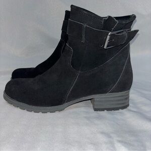 Clarks Women's Marana Amber Fashion Boot Size 9.5